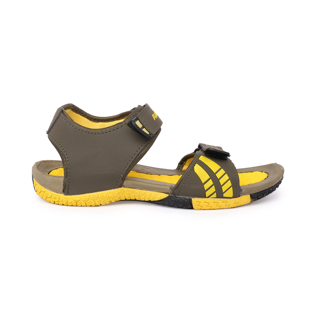 Buy Tan Sandals for Men by STRIKER Online | Ajio.com